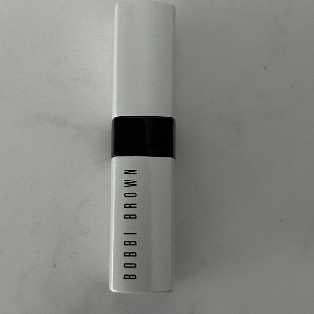 Bobbi Brown  Extra Lip Tint Sheer Oil-Infused Lip Balm